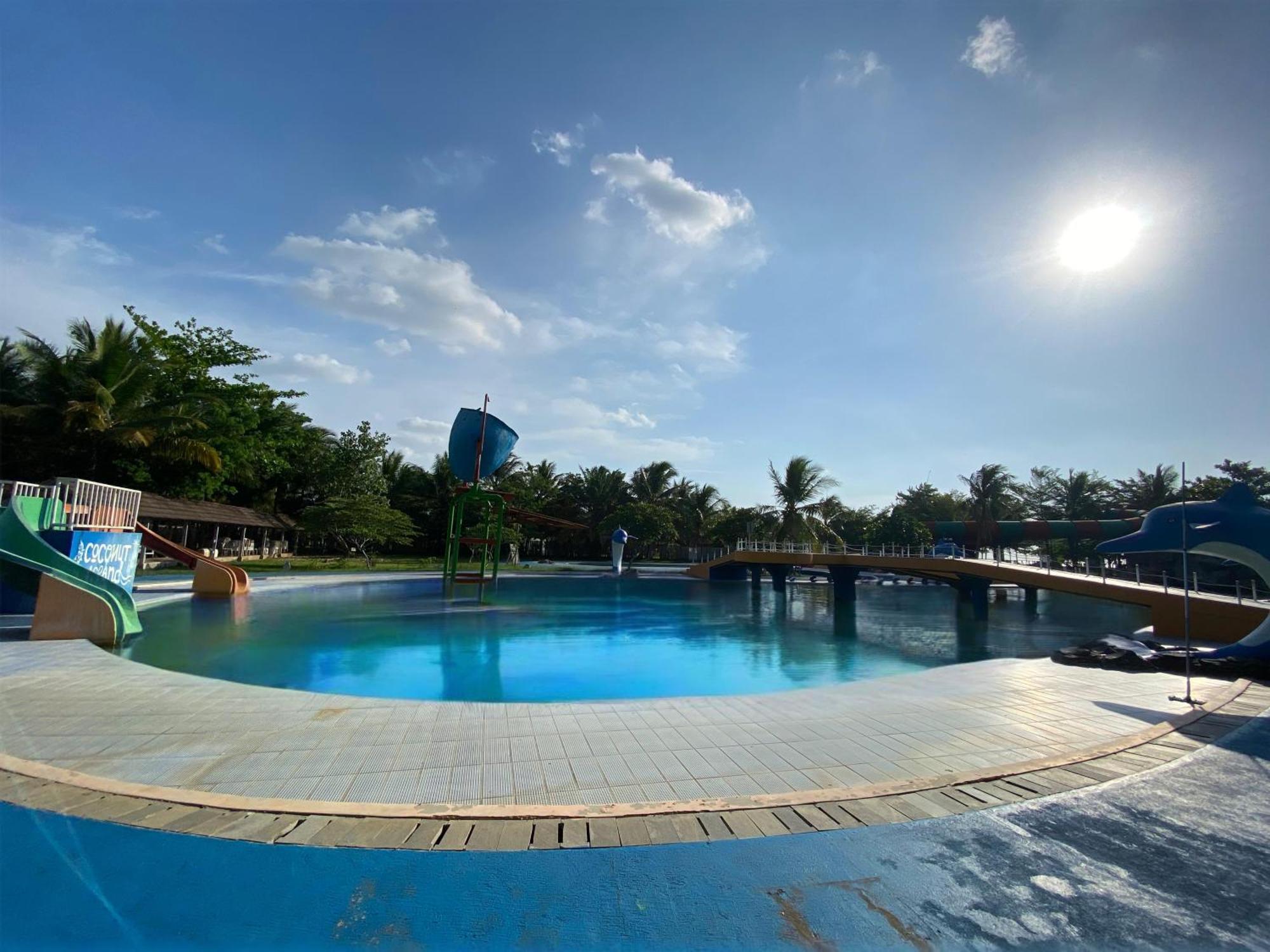 Avery Coconut Island Waterpark Beach Resort Карита Экстерьер фото